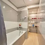 Apartament Modern With Garage And Pool