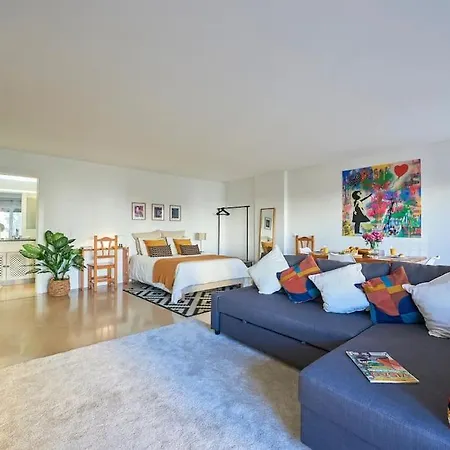 Modern With Garage And Pool Διαμέρισμα