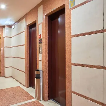 Modern With Garage And Pool Appartement *