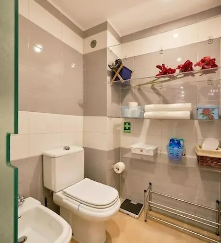 Modern With Garage And Pool Lisbon