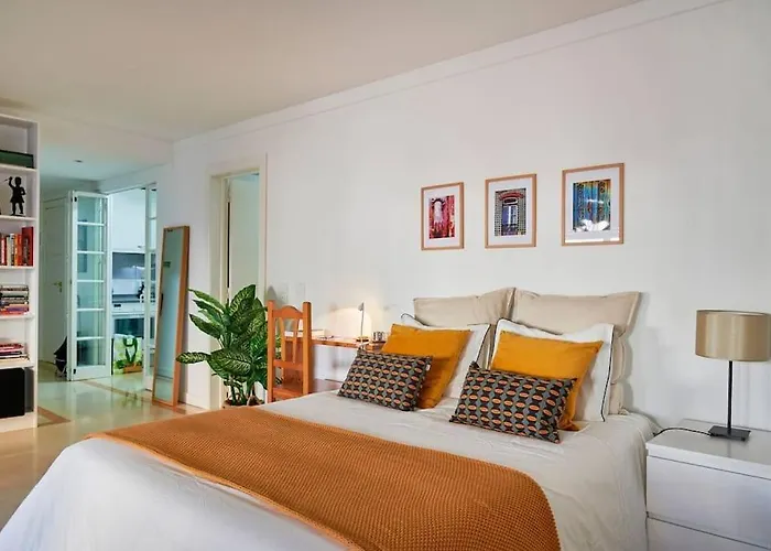 Apartment Modern With Garage And Pool