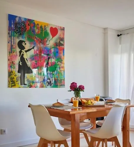 Apartment Modern With Garage And Pool